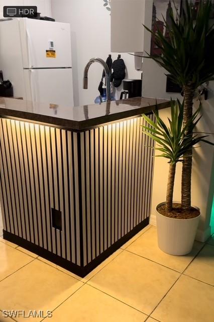 reception featuring a sink