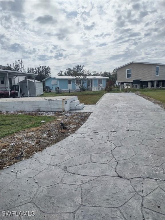 332 Rosa Lee Ave, Fort Myers, FL 33908 - photo 1