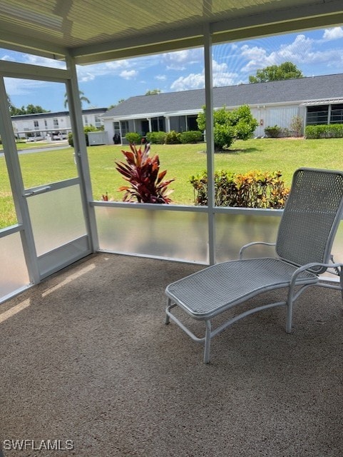 sunroom / solarium with a healthy amount of sunlight