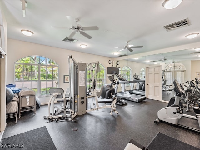 exercise room featuring ceiling fan