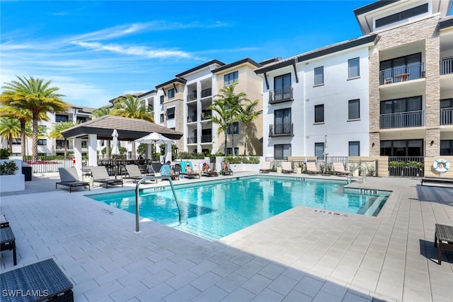 view of swimming pool featuring a patio