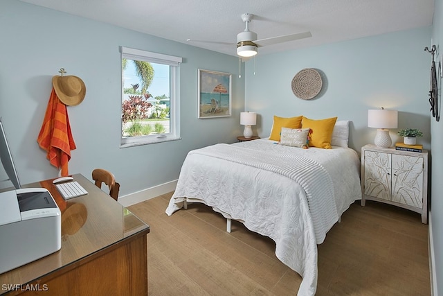 bedroom featuring ceiling fan