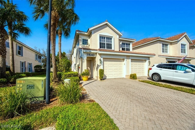 view of front facade with a garage