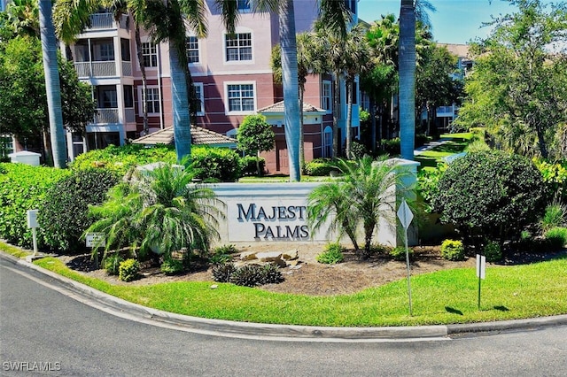 view of community / neighborhood sign