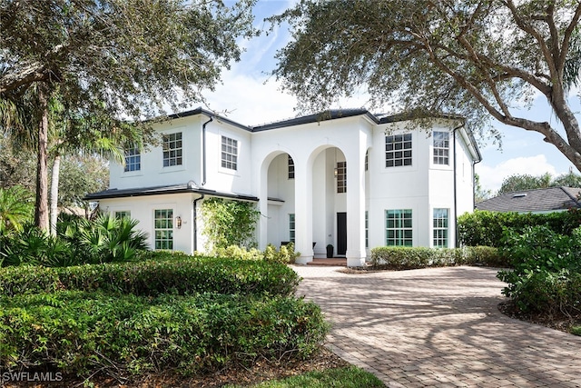 view of mediterranean / spanish-style home