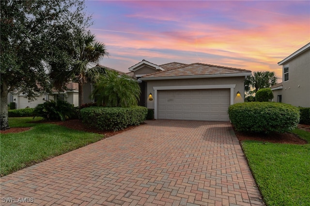 view of front of house featuring a garage