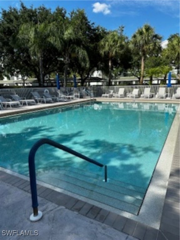 view of swimming pool