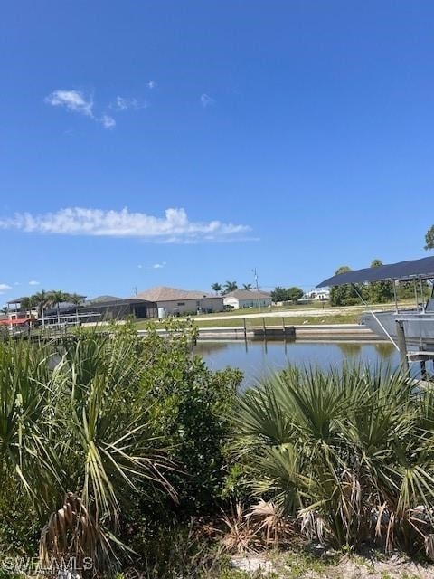 Listing photo 3 for 3600 Kismet Pkwy W, Cape Coral FL 33993