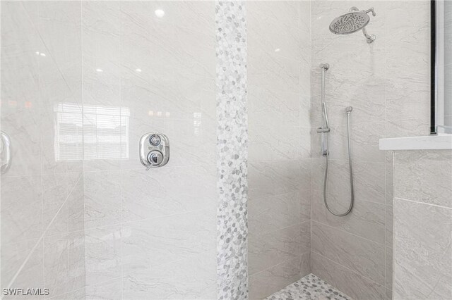 2038 Bahama Ave, Fort Myers, FL 33905 - bathroom with a tile shower