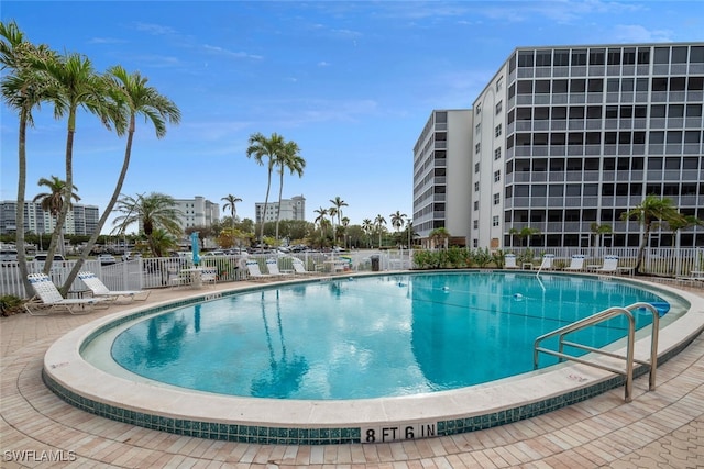 view of swimming pool