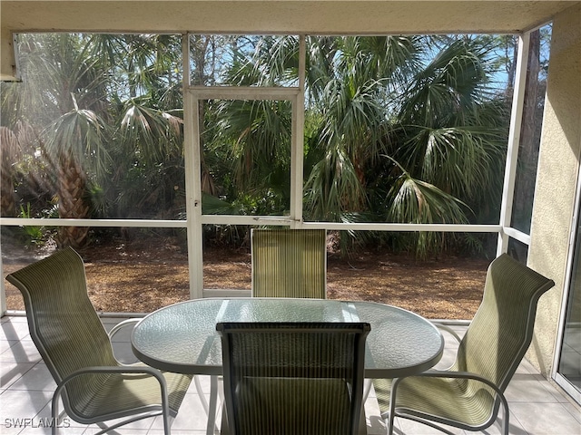 view of sunroom / solarium