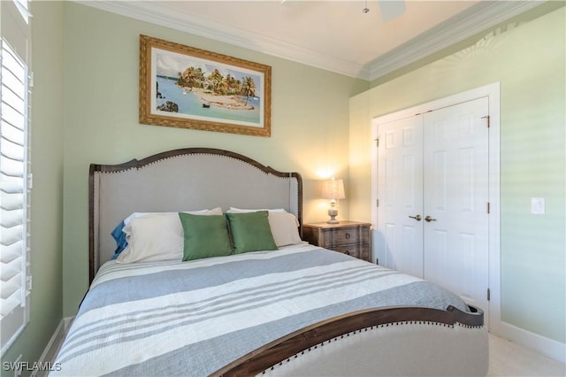 16144 Parque Ln, Naples, FL 34110 - bedroom featuring crown molding, a closet, baseboards, and ceiling fan