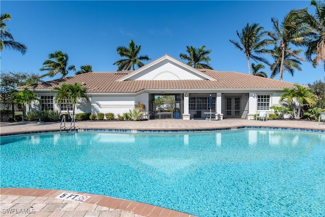 view of swimming pool