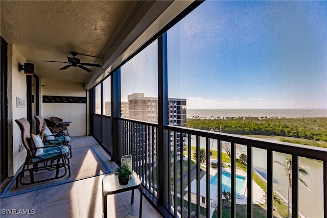 balcony with ceiling fan