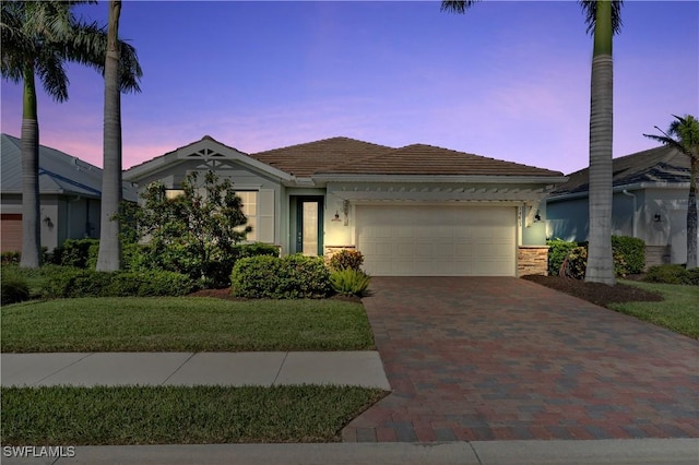 view of front of house featuring a garage