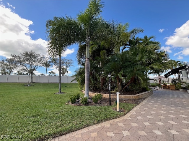 Listing photo 2 for 4662 Southern Breeze Dr, Naples FL 34114