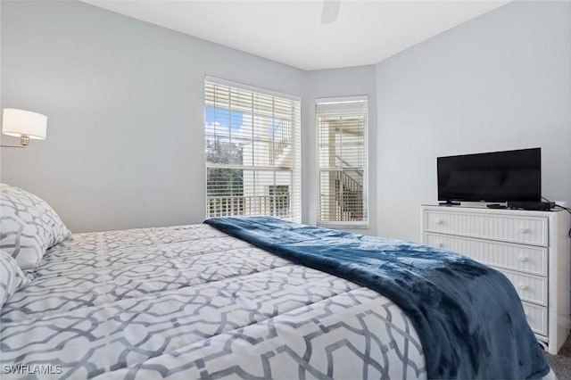 bedroom with ceiling fan