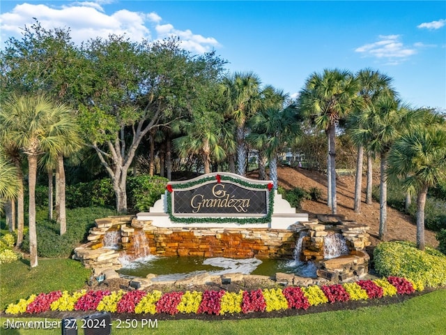 view of community / neighborhood sign