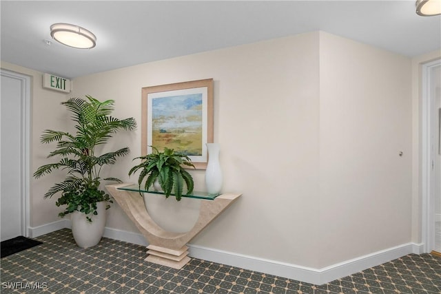 4021 Gulf Shore Blvd N Unit 903, Naples, FL 34103 - foyer entrance featuring baseboards