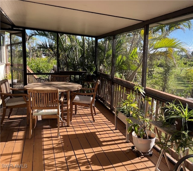 view of sunroom / solarium