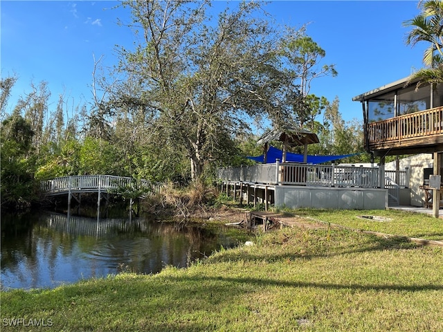 view of yard with a water view