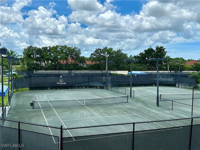 5620 Hammock Isles Dr, Naples, FL 34119 - view of tennis court