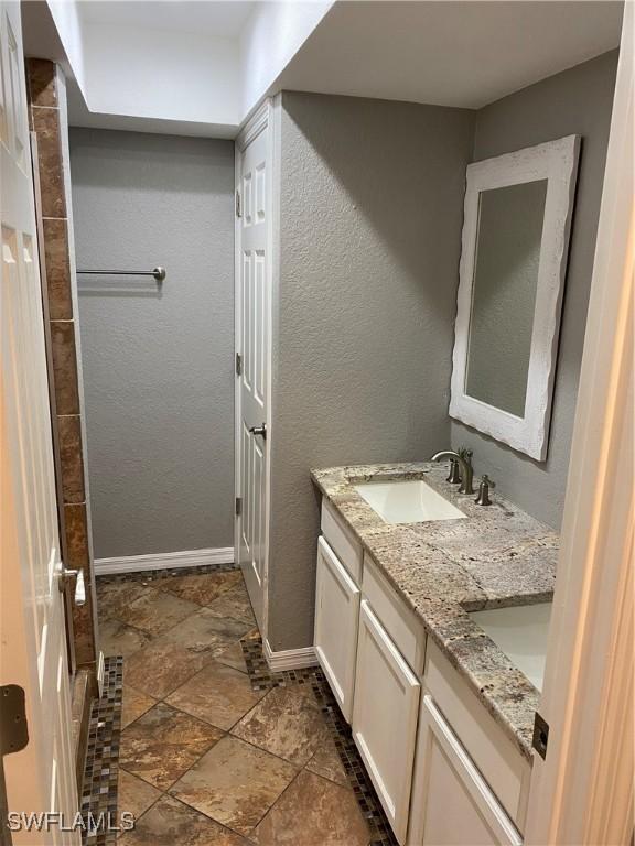 bathroom with vanity