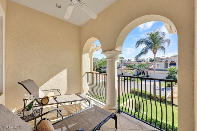 balcony featuring ceiling fan