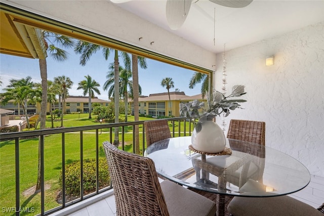 balcony with ceiling fan