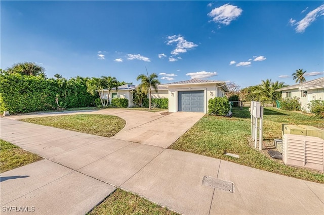 single story home with a front yard