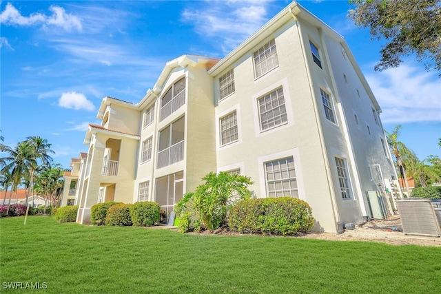 view of building exterior