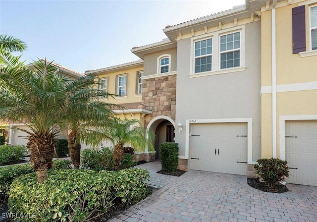 view of front of house with a garage