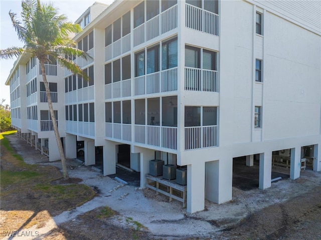 view of building exterior featuring cooling unit