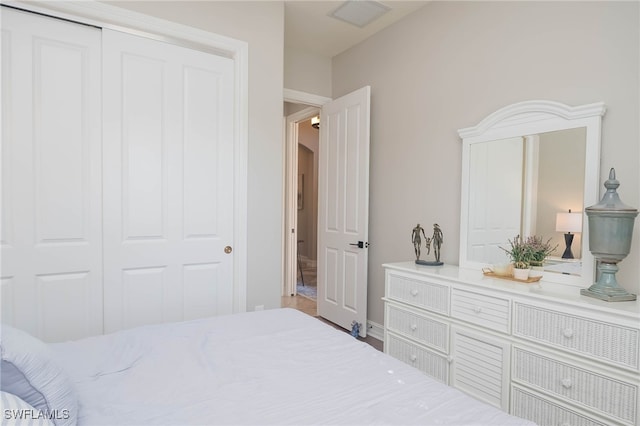 bedroom featuring a closet