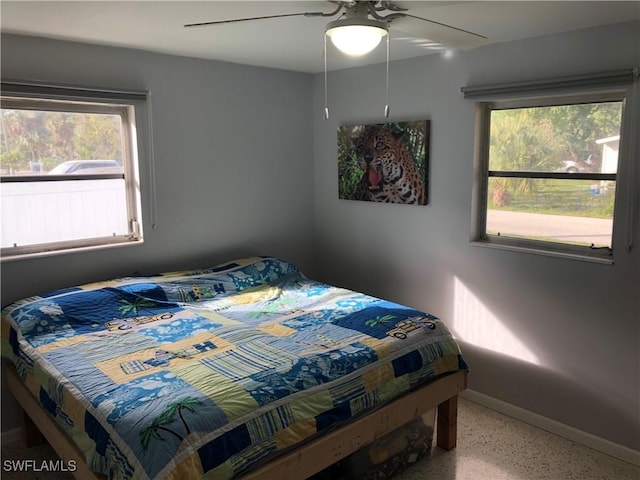 bedroom with ceiling fan