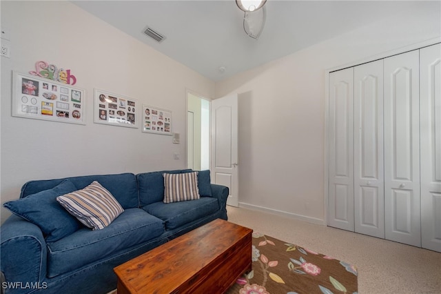 living room with carpet