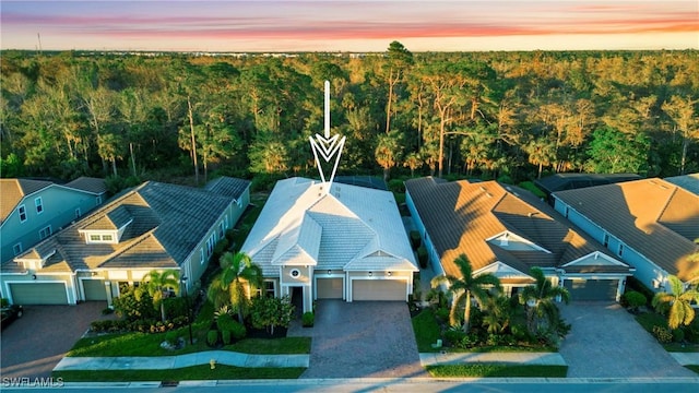 view of aerial view at dusk