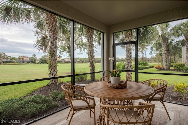 view of sunroom / solarium