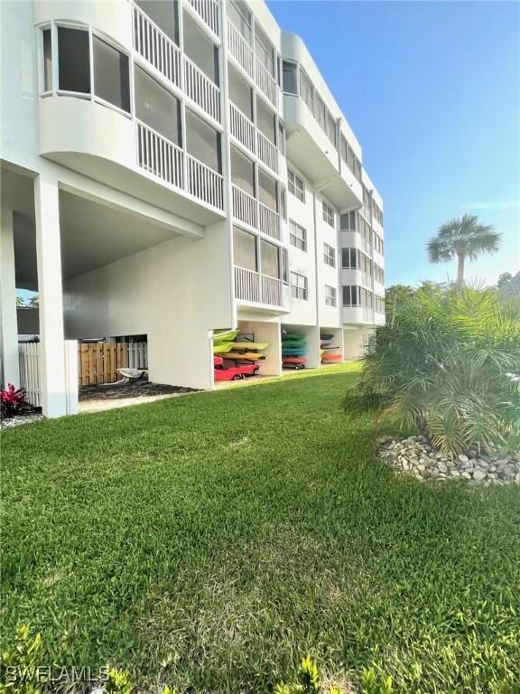 exterior space featuring a yard