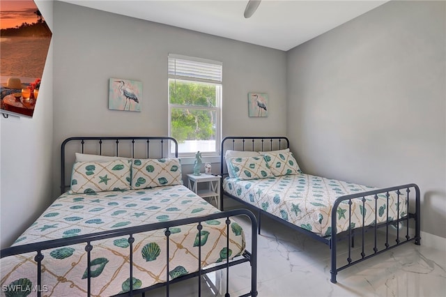 bedroom with ceiling fan