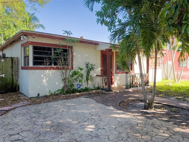 view of front of house