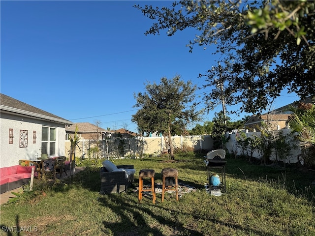 view of yard featuring a patio area