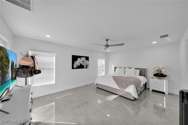 bedroom with ceiling fan