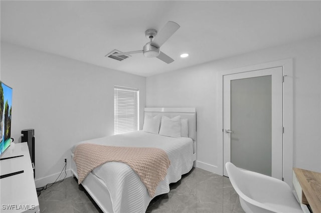 bedroom with ceiling fan