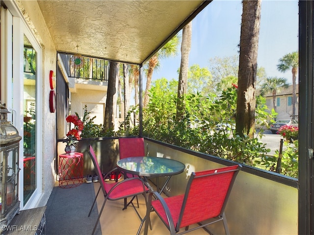 view of sunroom / solarium