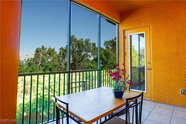 view of sunroom / solarium