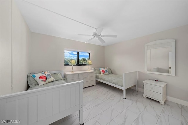 bedroom with ceiling fan