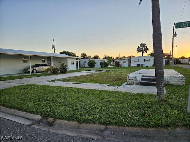 Listing photo 3 for 2771 Deerfield Dr, North Fort Myers FL 33917