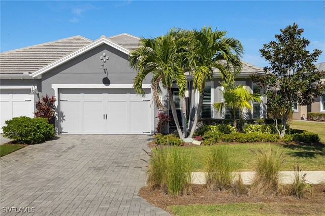 view of front of house featuring a garage