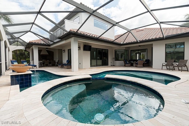 3273 Runaway Ln, Naples, FL 34114 - view of pool with a pool with connected hot tub, a patio area, ceiling fan, and outdoor lounge area